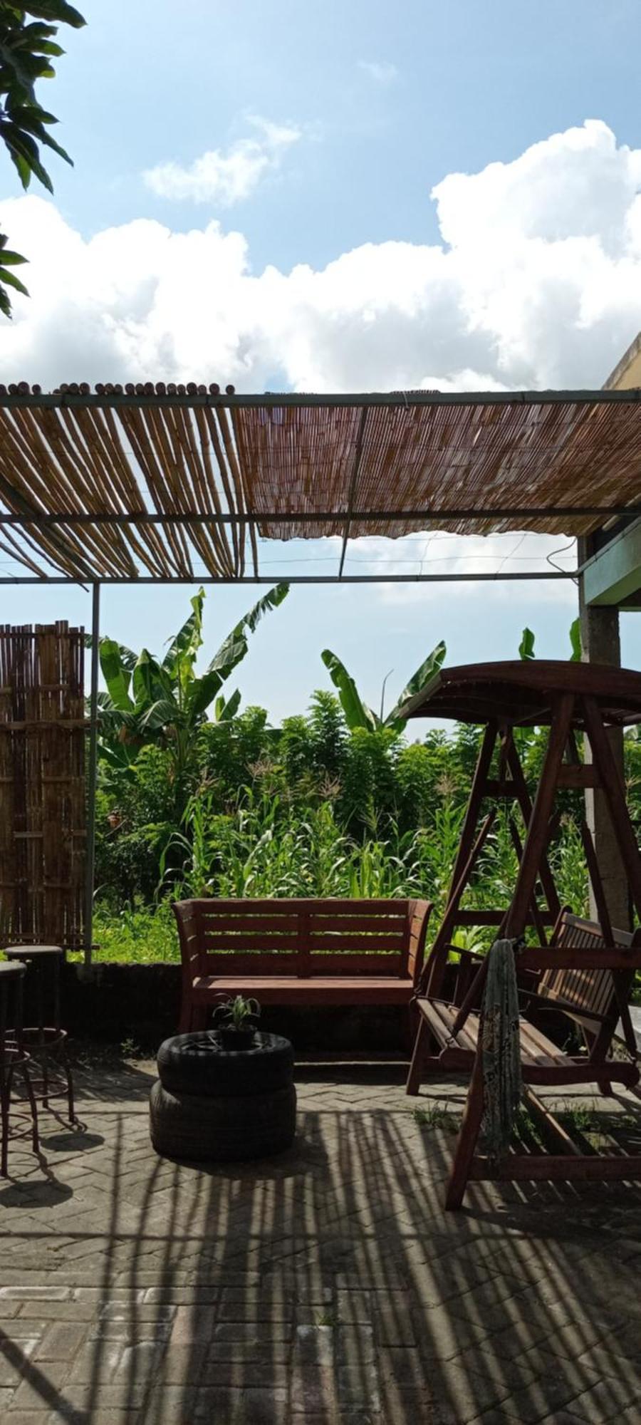 La Belle Vie Homestay Banyuwangi  Exterior photo
